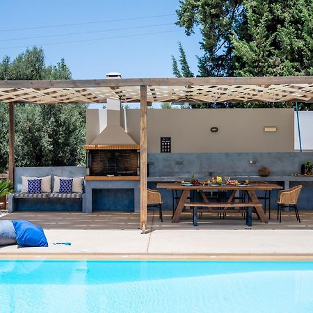 Villa Ellie - Heated Pool, Playground, Garden & Bbq! Vederoi المظهر الخارجي الصورة