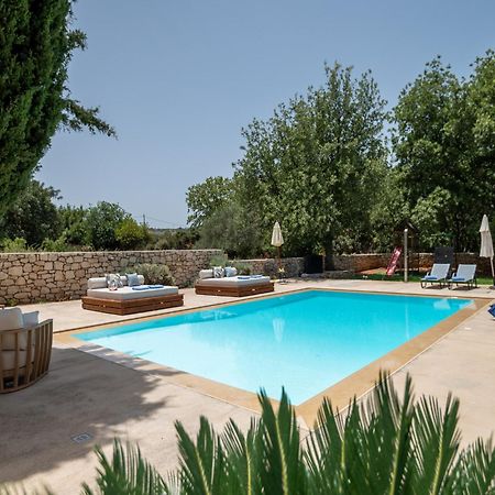 Villa Ellie - Heated Pool, Playground, Garden & Bbq! Vederoi المظهر الخارجي الصورة