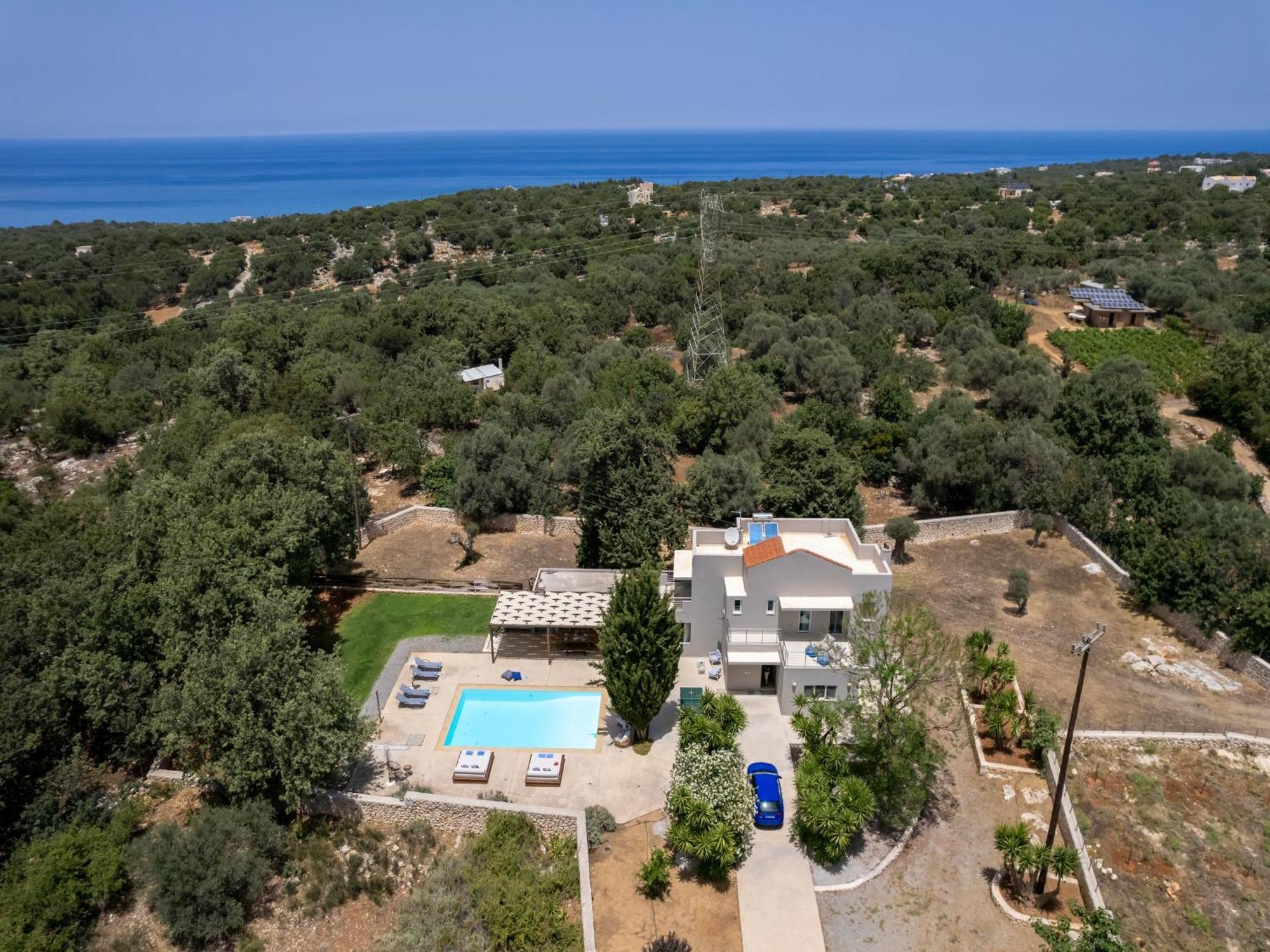 Villa Ellie - Heated Pool, Playground, Garden & Bbq! Vederoi المظهر الخارجي الصورة