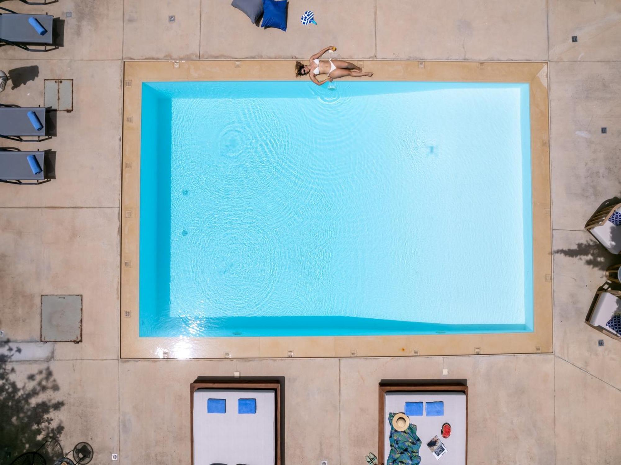 Villa Ellie - Heated Pool, Playground, Garden & Bbq! Vederoi المظهر الخارجي الصورة